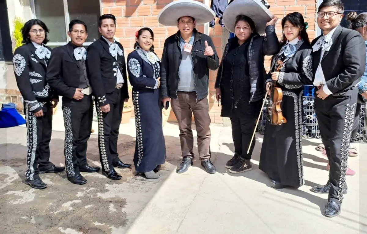 Mariachi Melodia de Luna