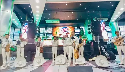 Mariachi Internacional Los Reyes de La Paz photo 4