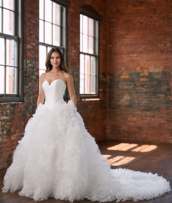 Portada de Valenta Novias