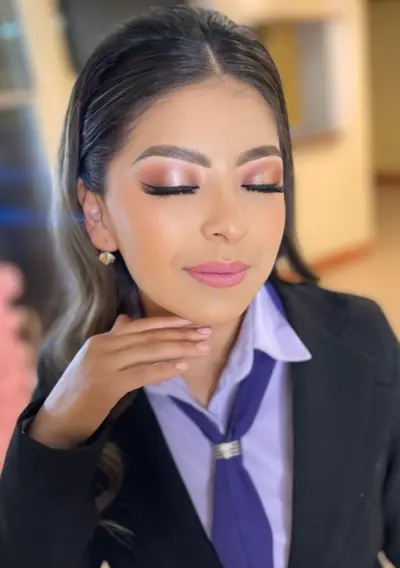 Yosam Maquillaje Profesional photo 1