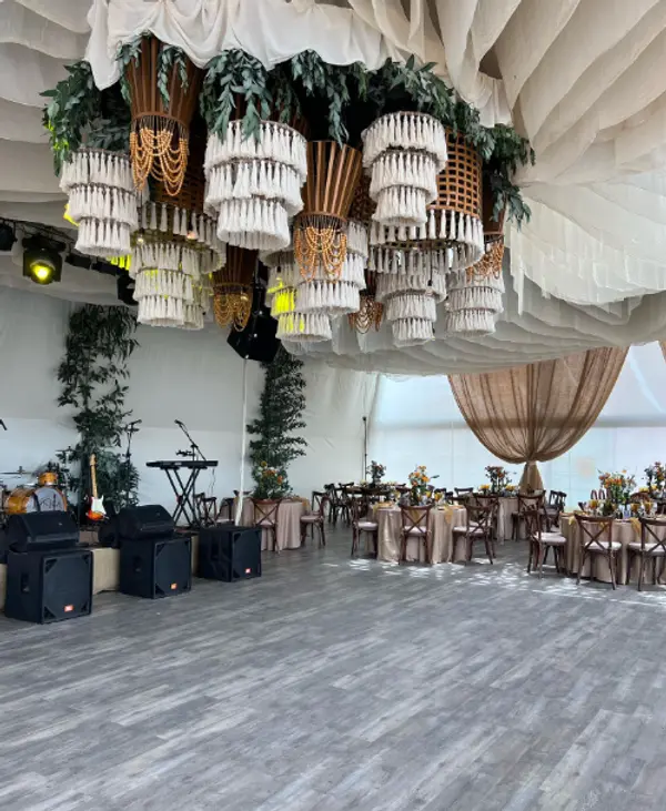 Portada de Pétalos y Matices 