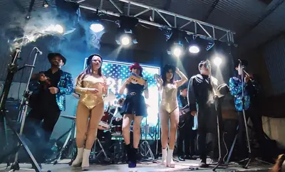 Spring Internacional photo 2