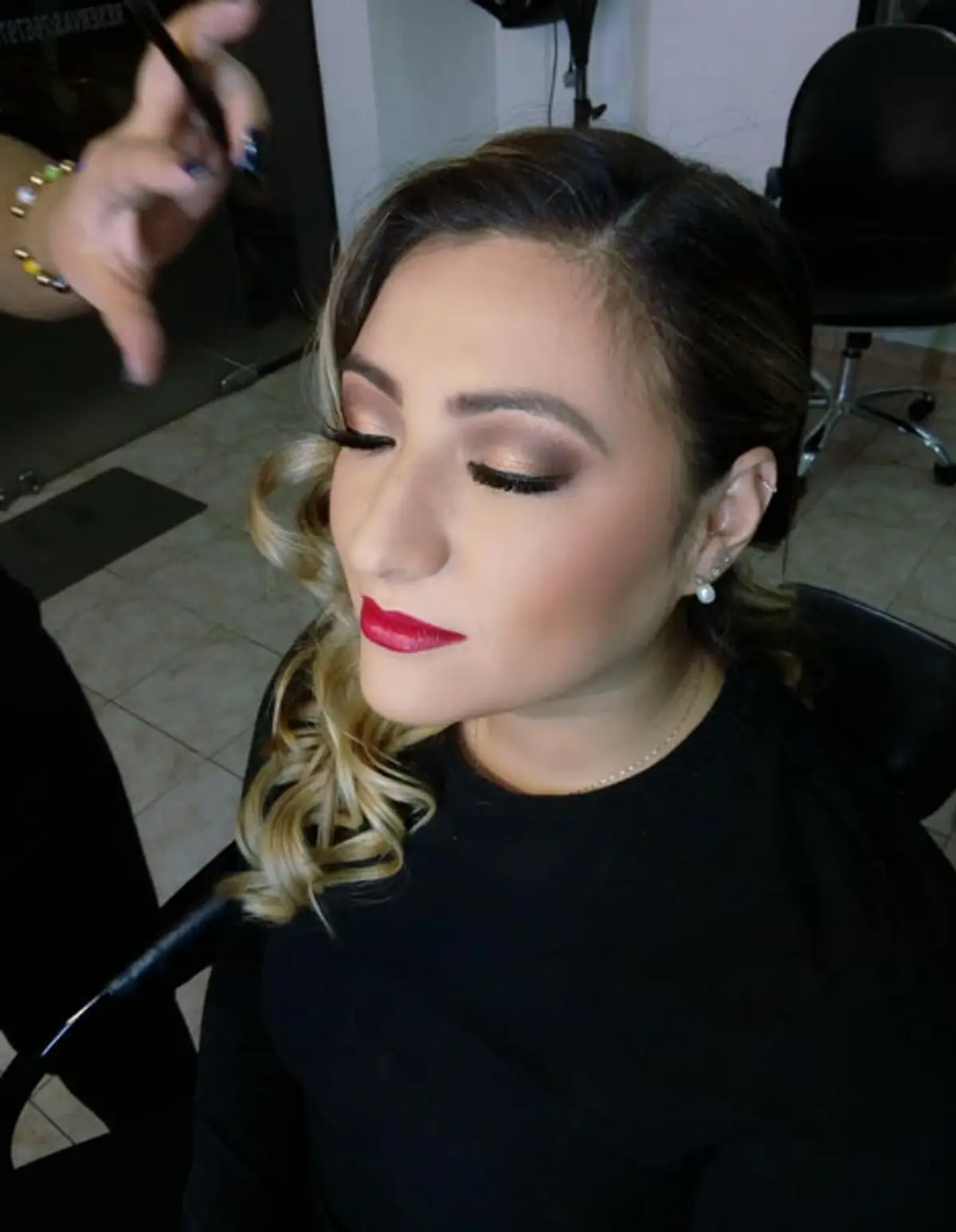 SALÓN " WENDY " Hair & Make up 