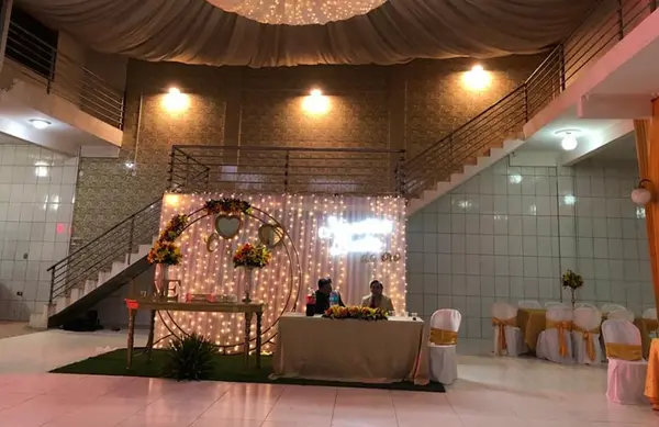 Portada de Salón de Eventos Aroma
