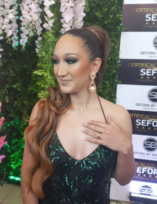 Portada de Lorena Makeup Artist