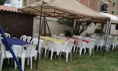 Alquiler de mesas y sillas photo 2