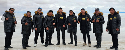 Grupo La Joya Los Chicos Brillantes