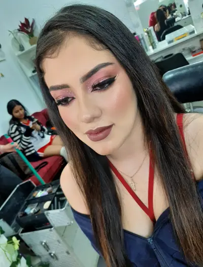 Mengli Ramos Makeup Artist photo 2