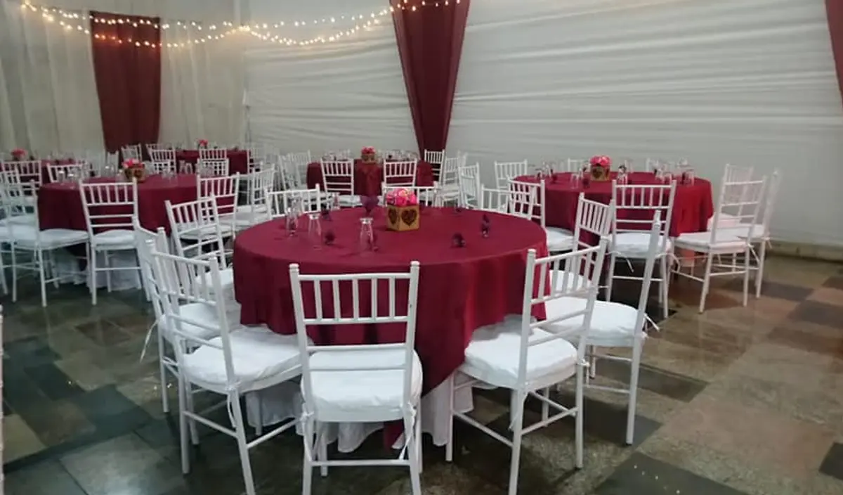 Alquiler de Mobiliaria Santa Cruz Patty Eventos 