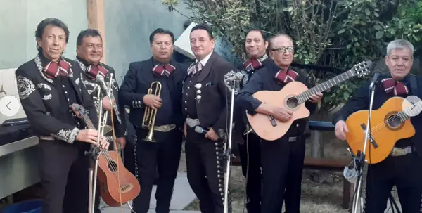 Portada de Mariachi America