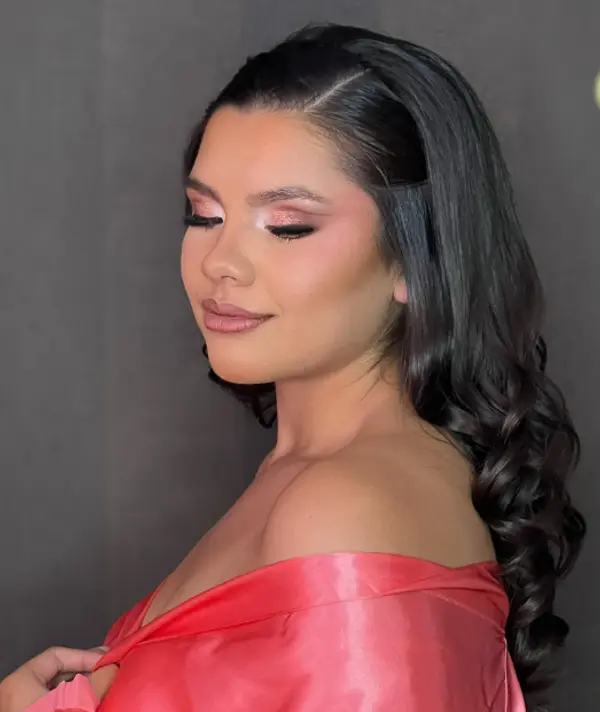 Portada de Henicosa Helen Cortez studio 