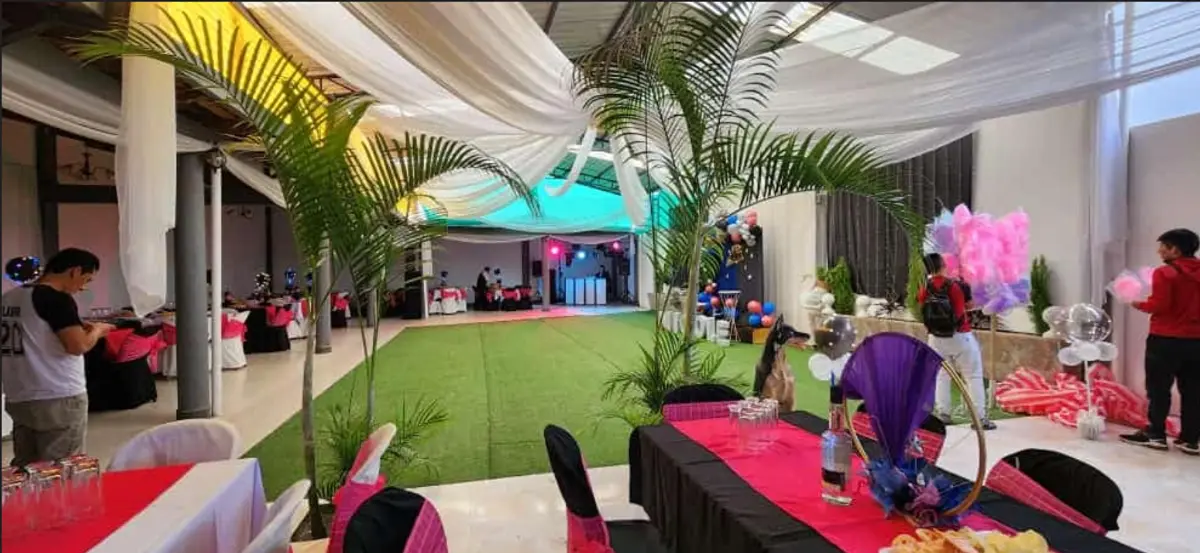 Salon de Eventos CrisAnt