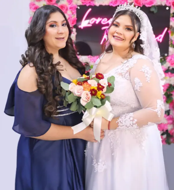 Portada de Lorena Reymond Hair & Makeup Salon 