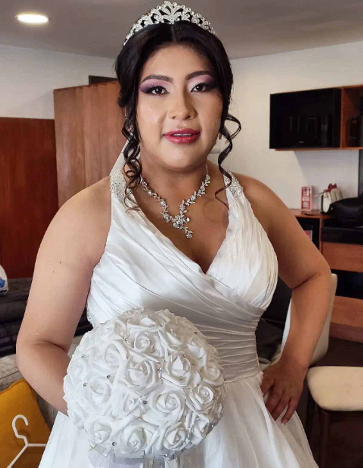 Anelisse Estrada Maquilladora Profesional